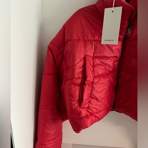 De Base Montana Crop Puffer Long Sleeve Jacket sz M color Coral Red - Picture 9 of 12